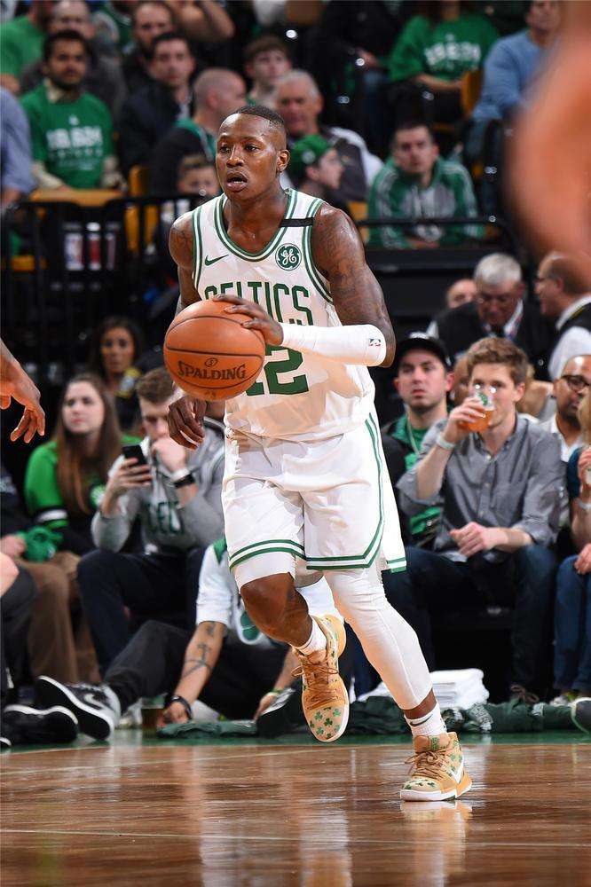 至于那位首 至于那位首