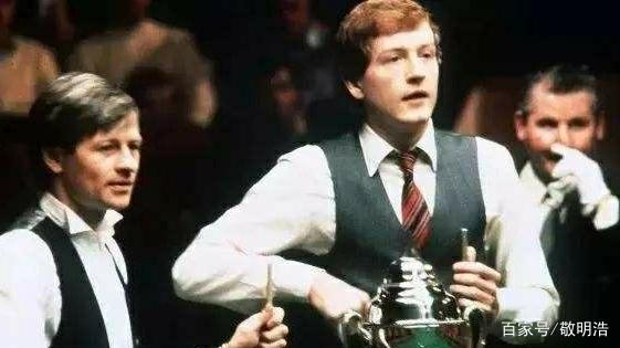 乐部内部有 乐部内部有